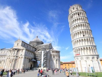 pisa-tower-in-italy-tourism-1